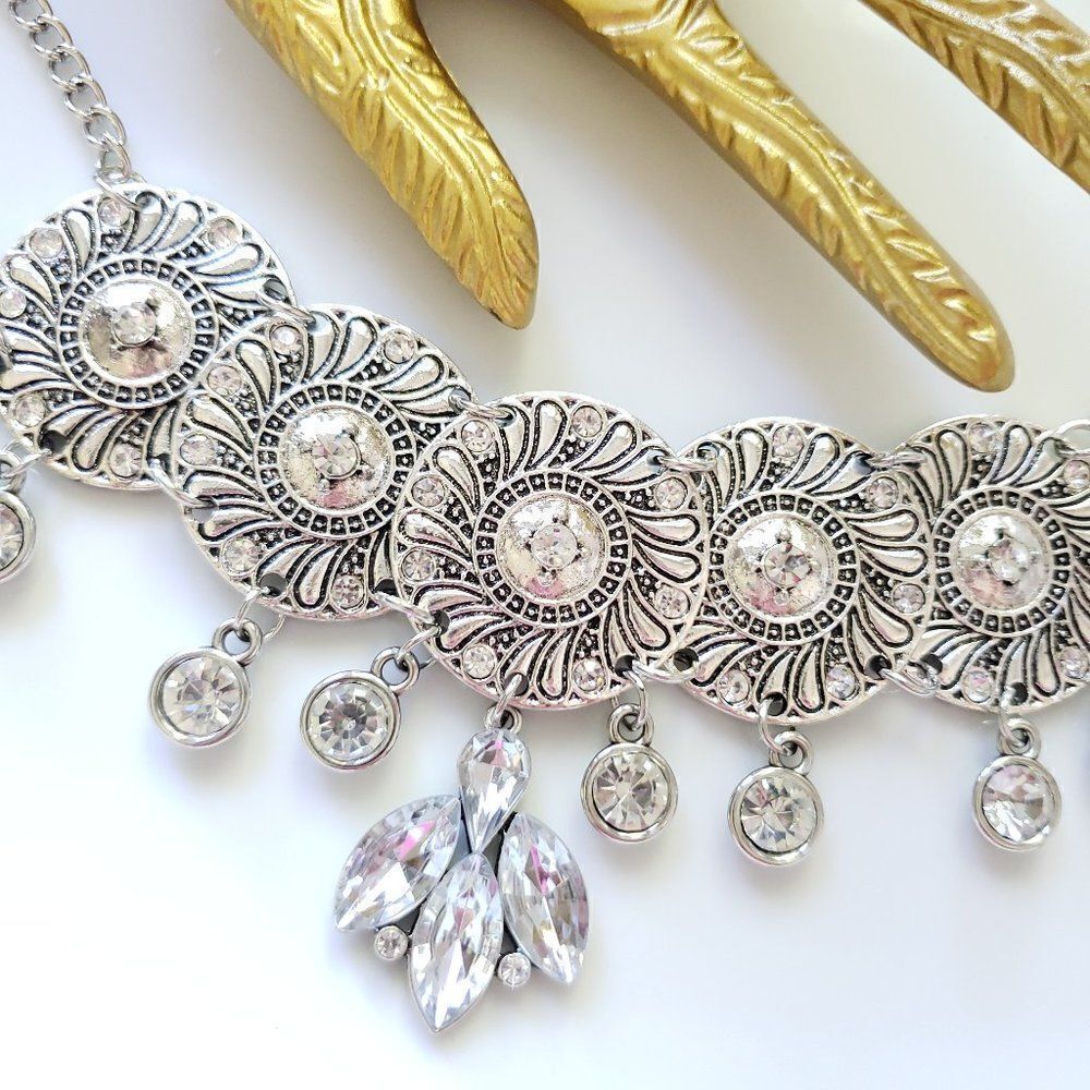 Zara Glass Stones Choker